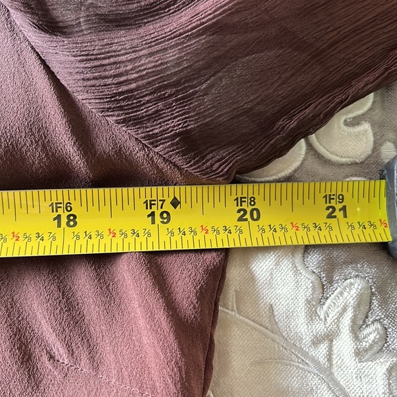 Viviana Uchitel 100% Silk Brown Ombre V-Neck Top - Picture 6 of 12